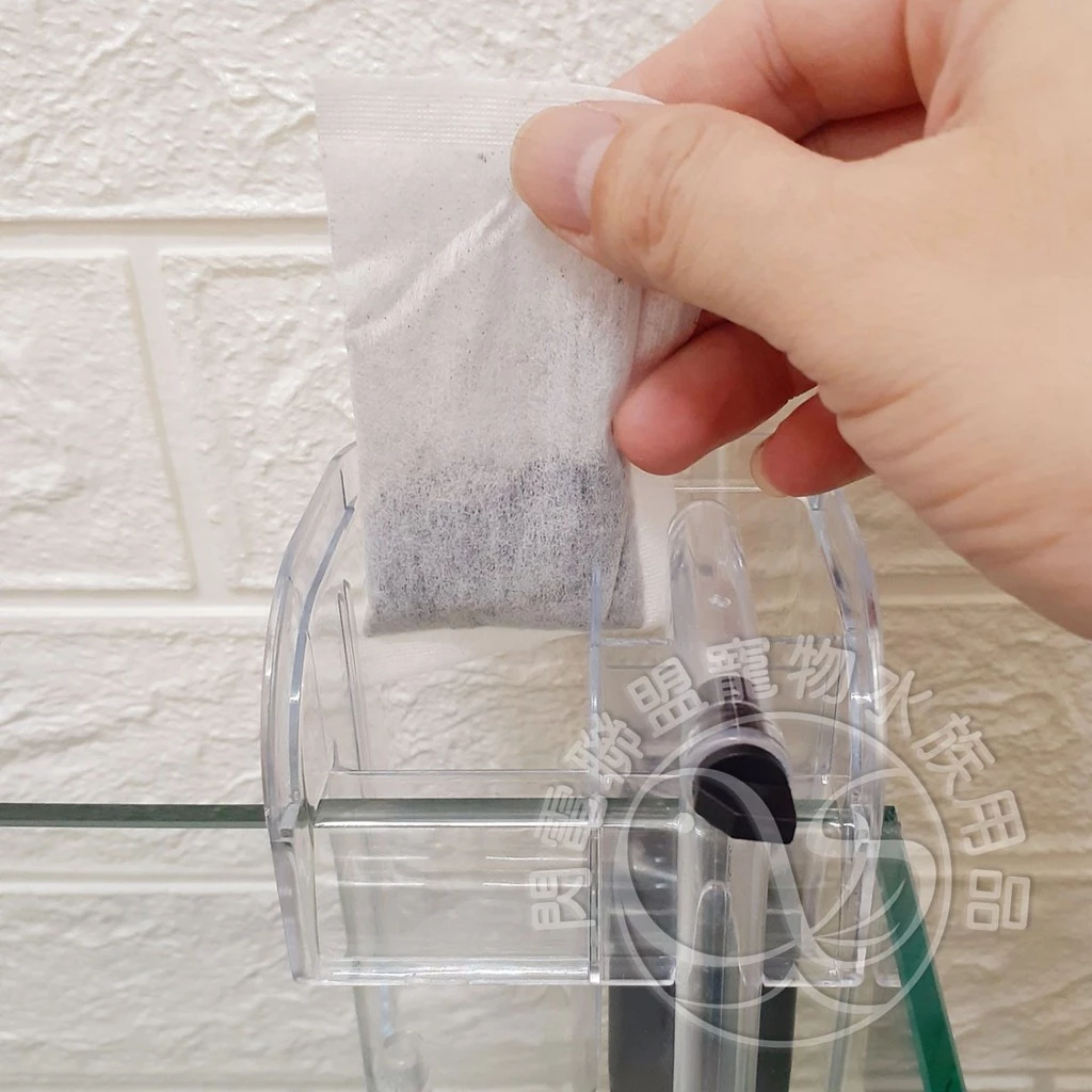 外掛活性碳包 / 有機物吸附劑（4入）